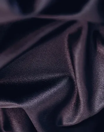 Tela de satín oscuro, textura de vestuario masculino